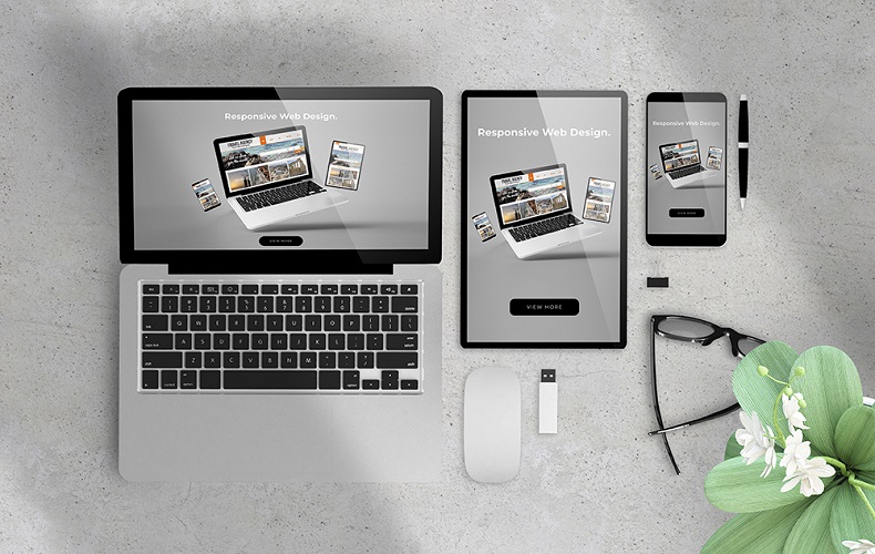 What should you choose between Adaptive and Responsive Web Design?